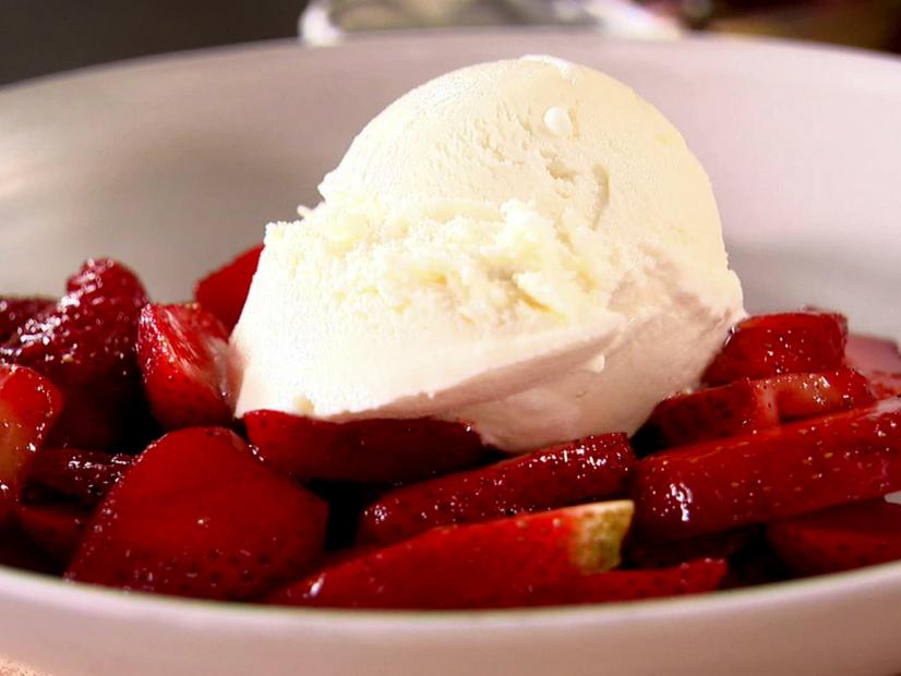 Ice Cream with Balsamic Strawberries