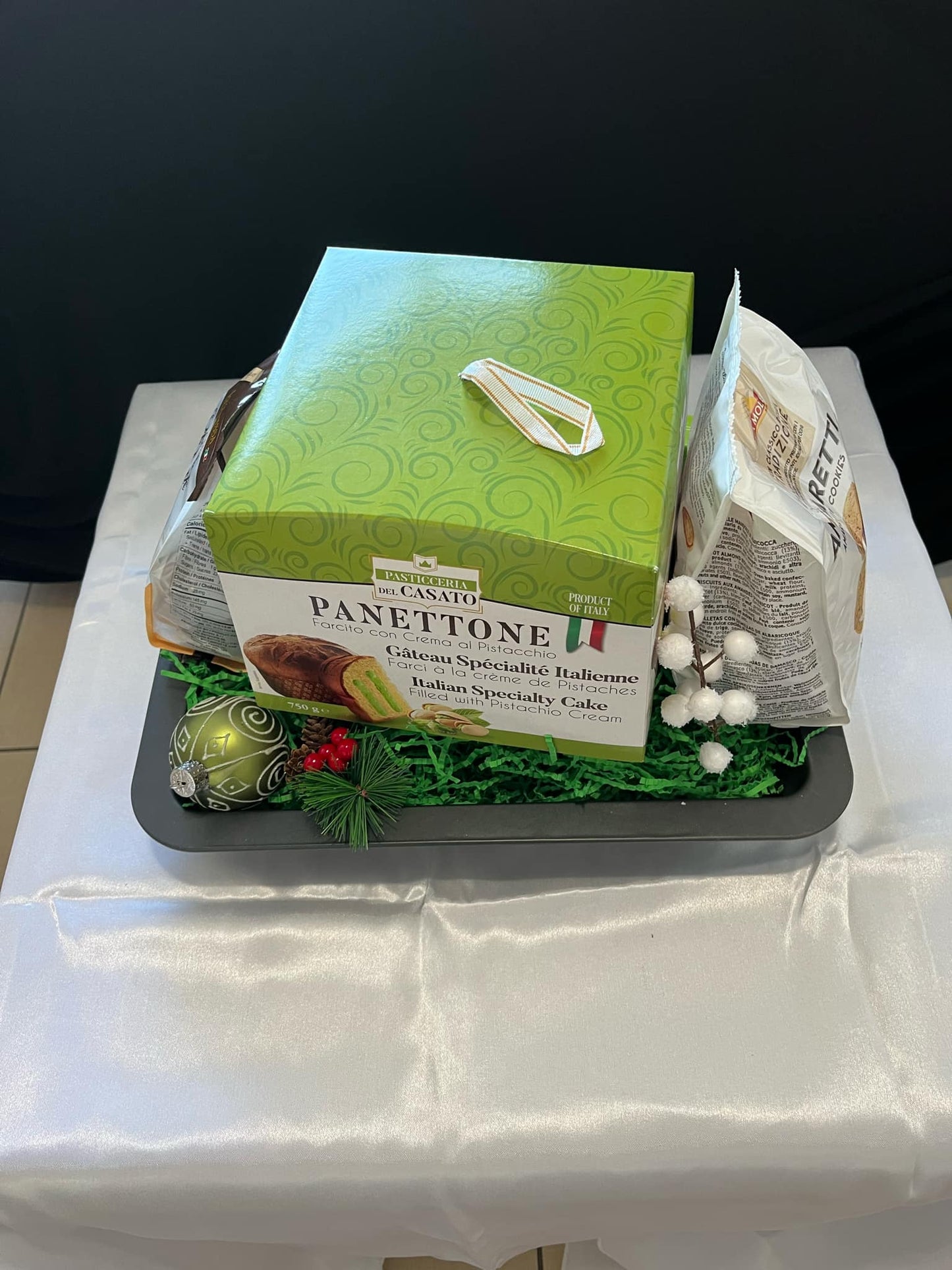 Pistachio Panettone